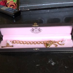 Juicy Couture Banner Heart Bracelet plus J Charm